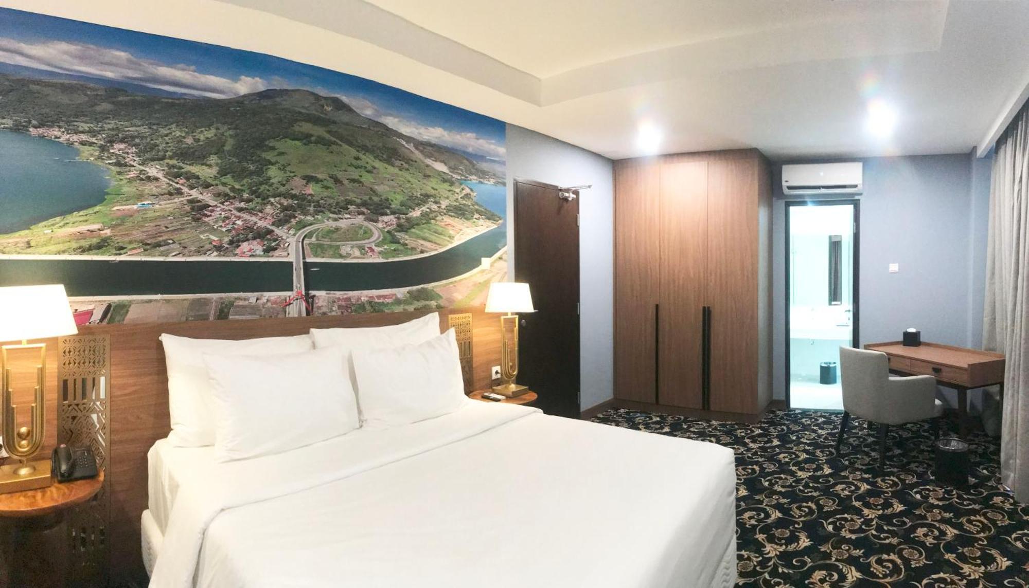 Labersa Hotel & Convention Center Samosir Sinapuran Экстерьер фото