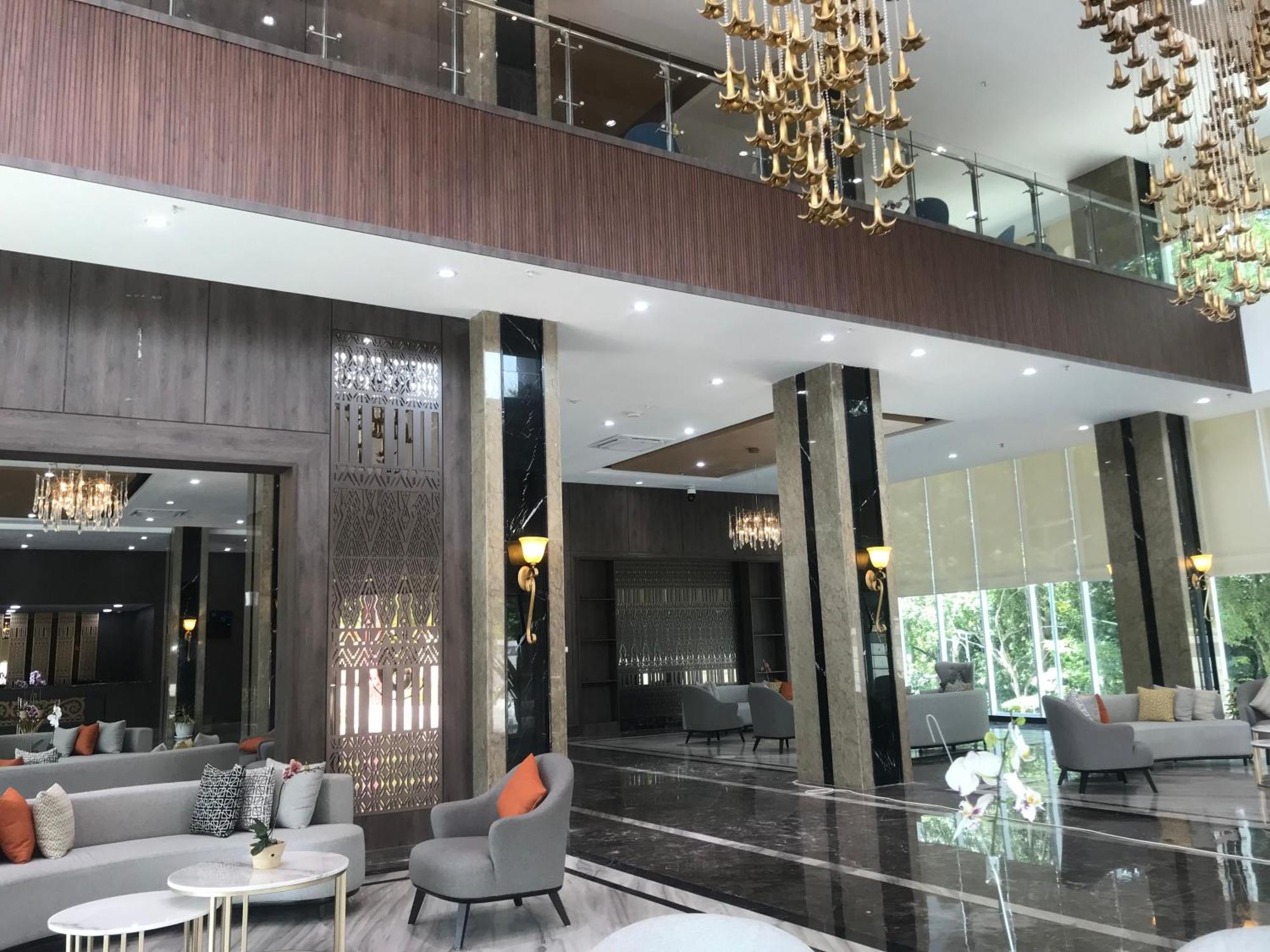 Labersa Hotel & Convention Center Samosir Sinapuran Экстерьер фото
